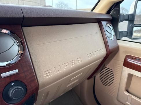 Used 2014 Ford F250 King Ranch image 24