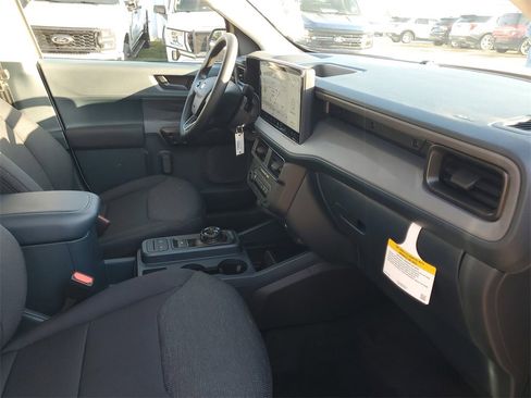 New 2025 Ford Maverick XL w/ Equipment Group 102A image 29