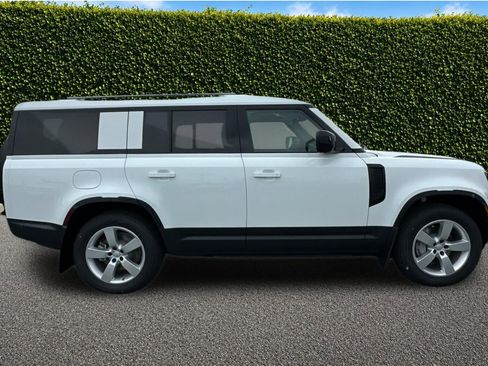 New 2025 Land Rover Defender 130 S AWD/4WD image 7