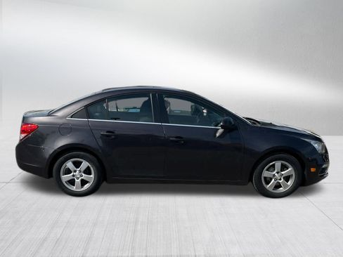 Used 2015 Chevrolet Cruze LT w/ Sun And Sound Package image 2