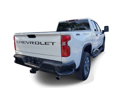 Used 2025 Chevrolet Silverado 2500 Custom w/ Custom Convenience Package AWD/4WD image 4