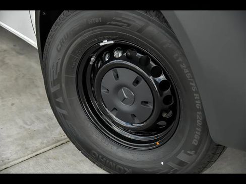 New 2025 Mercedes-Benz Sprinter 2500 image 3