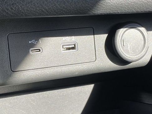 Used 2023 Nissan Rogue SV w/ SV Premium Package image 31