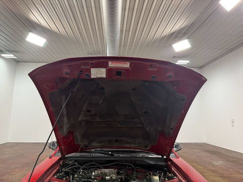 Used 2004 Ford Mustang GT RWD image 81