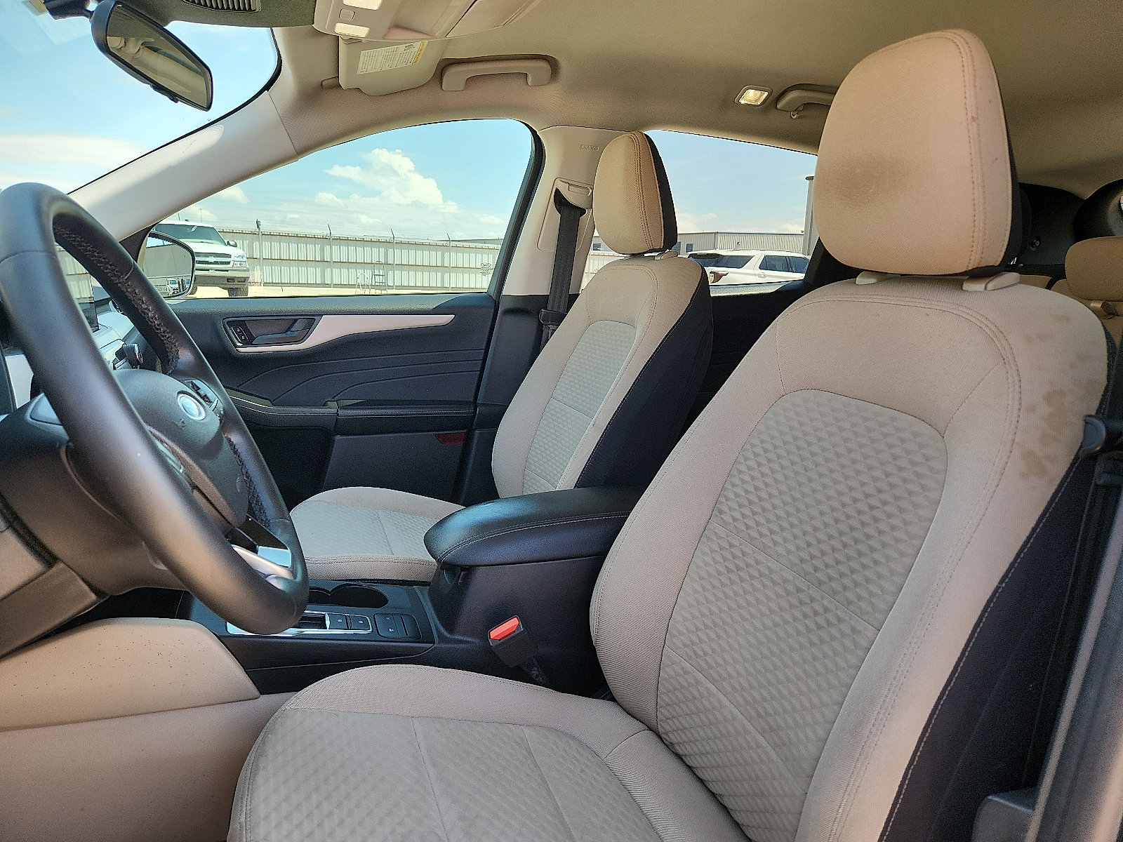 Used 2022 Ford Escape SE w/ Convenience Package FWD image 11