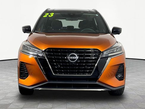 Used 2023 Nissan Kicks SR FWD image 2
