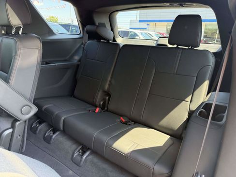 Certified 2023 Chevrolet Traverse RS AWD/4WD image 15