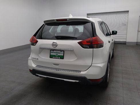 Used 2017 Nissan Rogue S image 7