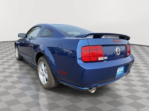 Used 2009 Ford Mustang GT RWD image 8
