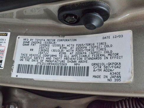 Used 2004 Toyota 4Runner SR5 image 36