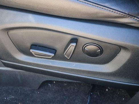 Used 2022 Ford Explorer ST w/ ST Street Pack image 21