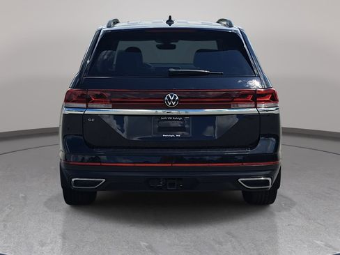 Used 2024 Volkswagen Atlas SE FWD image 6