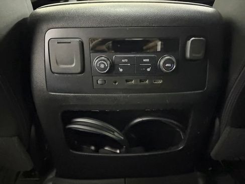 Used 2020 GMC Yukon Denali w/ Open Road Package AWD/4WD image 30
