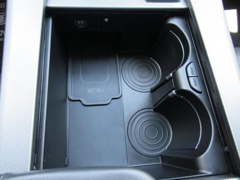 Used 2022 Hyundai Palisade Limited FWD image 25