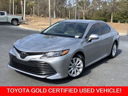 Certified 2020 Toyota Camry LE image 1
