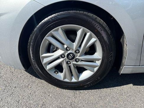 Used 2020 Hyundai Elantra Value Edition FWD image 10