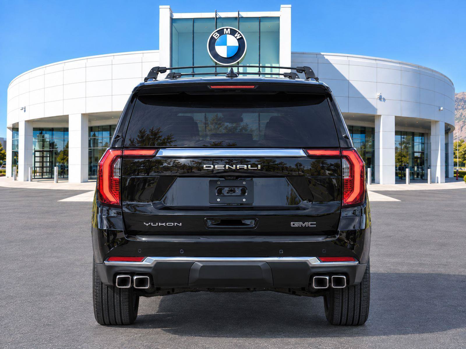 Used 2026 GMC Yukon Denali w/ Denali Reserve Package AWD/4WD image 7