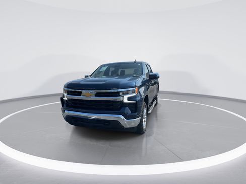 Used 2023 Chevrolet Silverado 1500 LT image 3