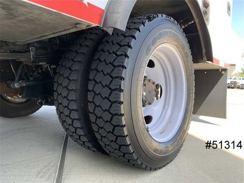 Used 2016 Ford F550 2WD Regular Cab Super Duty image 20