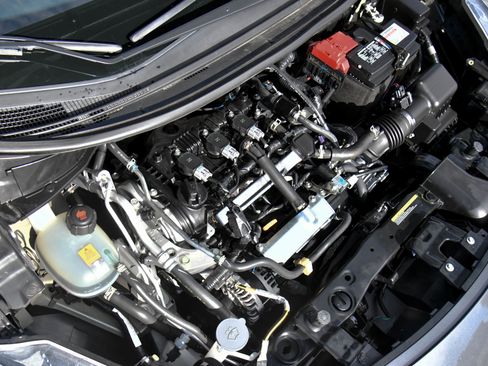 Used 2023 Nissan Versa SV image 40