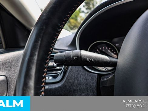 Used 2018 Jeep Compass Limited w/ Navigation Group FWD image 25