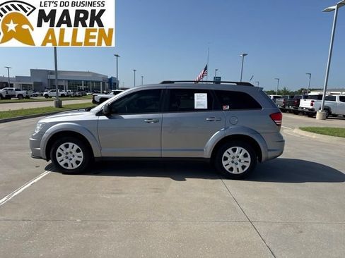 Used 2016 Dodge Journey SE w/ Flexible Seating Group FWD image 2
