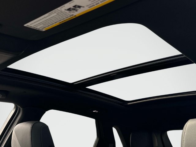 New 2026 Cadillac XT5 Premium Luxury AWD/4WD image 9