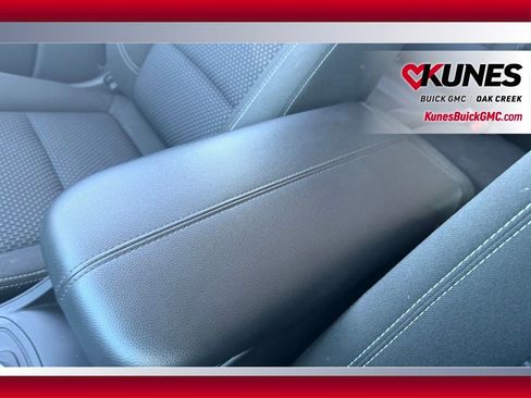 Used 2024 GMC Terrain SLE image 20