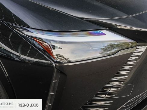 Used 2025 Lexus RZ 300e w/ Accessory Package (P5) image 10