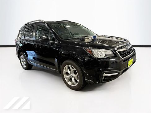 Used 2018 Subaru Forester 2.5i Touring AWD/4WD image 3