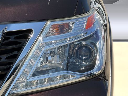 Used 2018 Nissan Armada Platinum w/ Interior Lighting Package RWD image 12