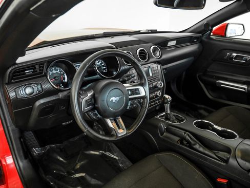 Used 2015 Ford Mustang Coupe w/ Equipment Group 051A RWD image 2