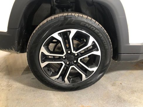 Used 2024 Jeep Compass Limited AWD/4WD image 9