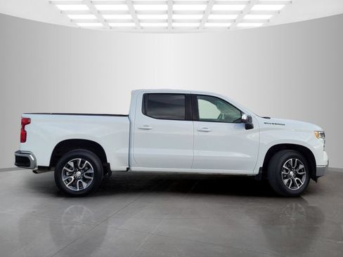 Used 2023 Chevrolet Silverado 1500 LT w/ Protection Package RWD image 4