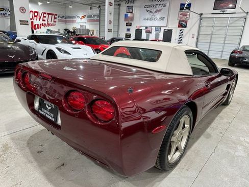 Used 2003 Chevrolet Corvette Convertible w/ Preferred Equipment Group1 image 6