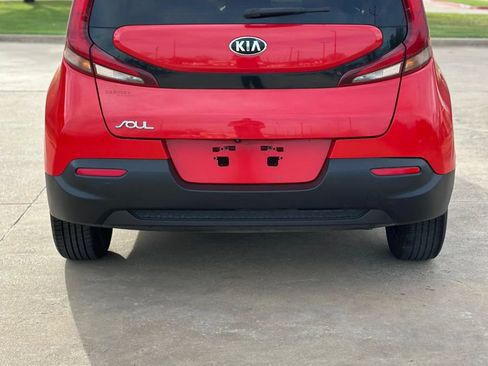 Used 2020 Kia Soul LX FWD image 10