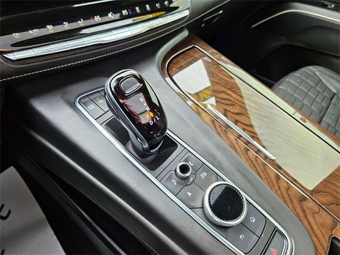 Used 2023 Cadillac Escalade ESV Sport Platinum image 28