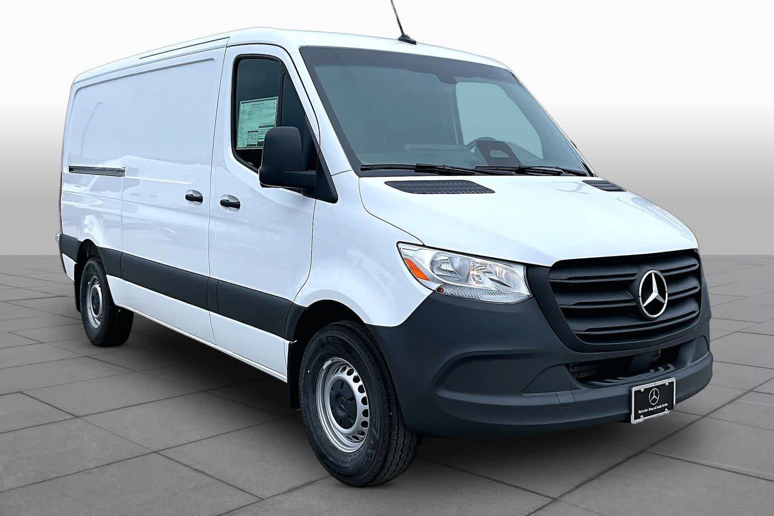 Used 2026 Mercedes-Benz Sprinter 2500 image 2