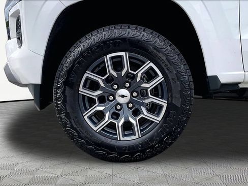 Used 2025 Chevrolet Colorado Z71 AWD/4WD image 21