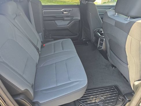 Used 2020 RAM 1500 Big Horn AWD/4WD image 32
