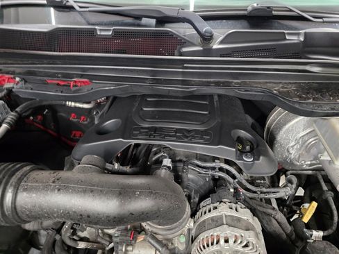 Used 2019 RAM 1500 Laramie w/ Sport Appearance Package image 16