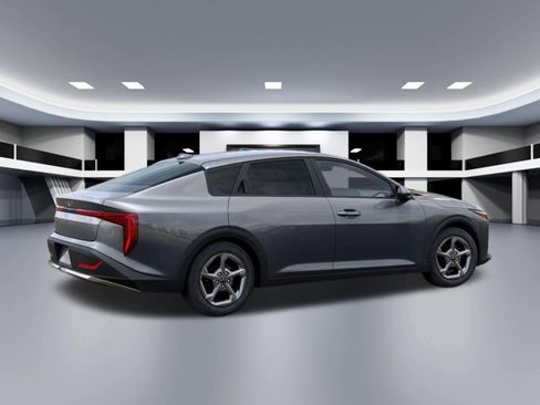 New 2026 Kia K4 LXS image 6