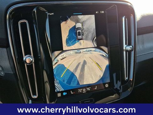 Certified 2025 Volvo XC40 B5 Plus image 18