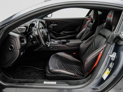 Used 2023 Aston Martin V12 Vantage RWD image 41