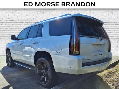 Used 2020 Cadillac Escalade 2WD image 6