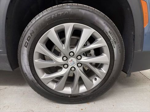 Used 2025 Buick Enclave Preferred image 12