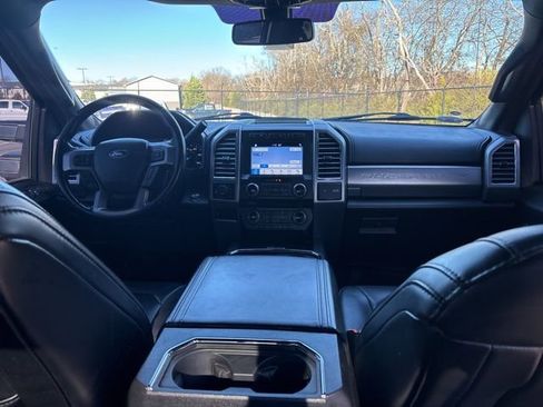 Used 2017 Ford F250 Platinum w/ Platinum Ultimate Package image 9