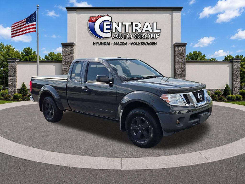 Used 2012 Nissan Frontier SV w/ SV Premium Utility Pkg AWD/4WD image 1