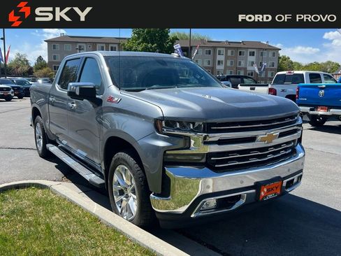 Used 2020 Chevrolet Silverado 1500 LTZ w/ LTZ Premium Package AWD/4WD image 5