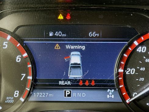 Used 2023 Nissan Titan PRO-4X w/ Off Road Protection Package image 19